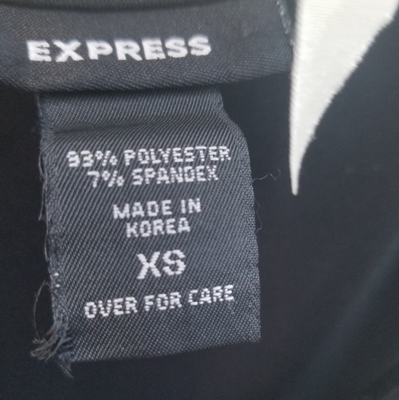 Express black crop tank - Picture 3 of 3